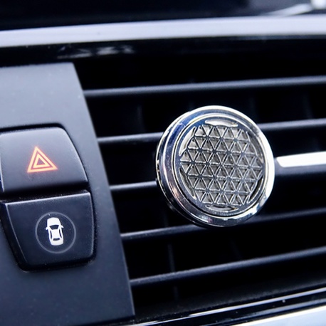 Clip diffuseur d'huiles essentielles pour voiture